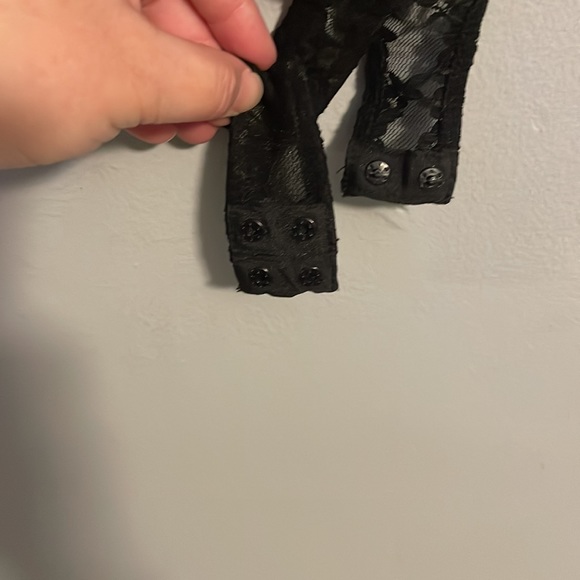 Off the should lace body suit - Picture 5 of 5